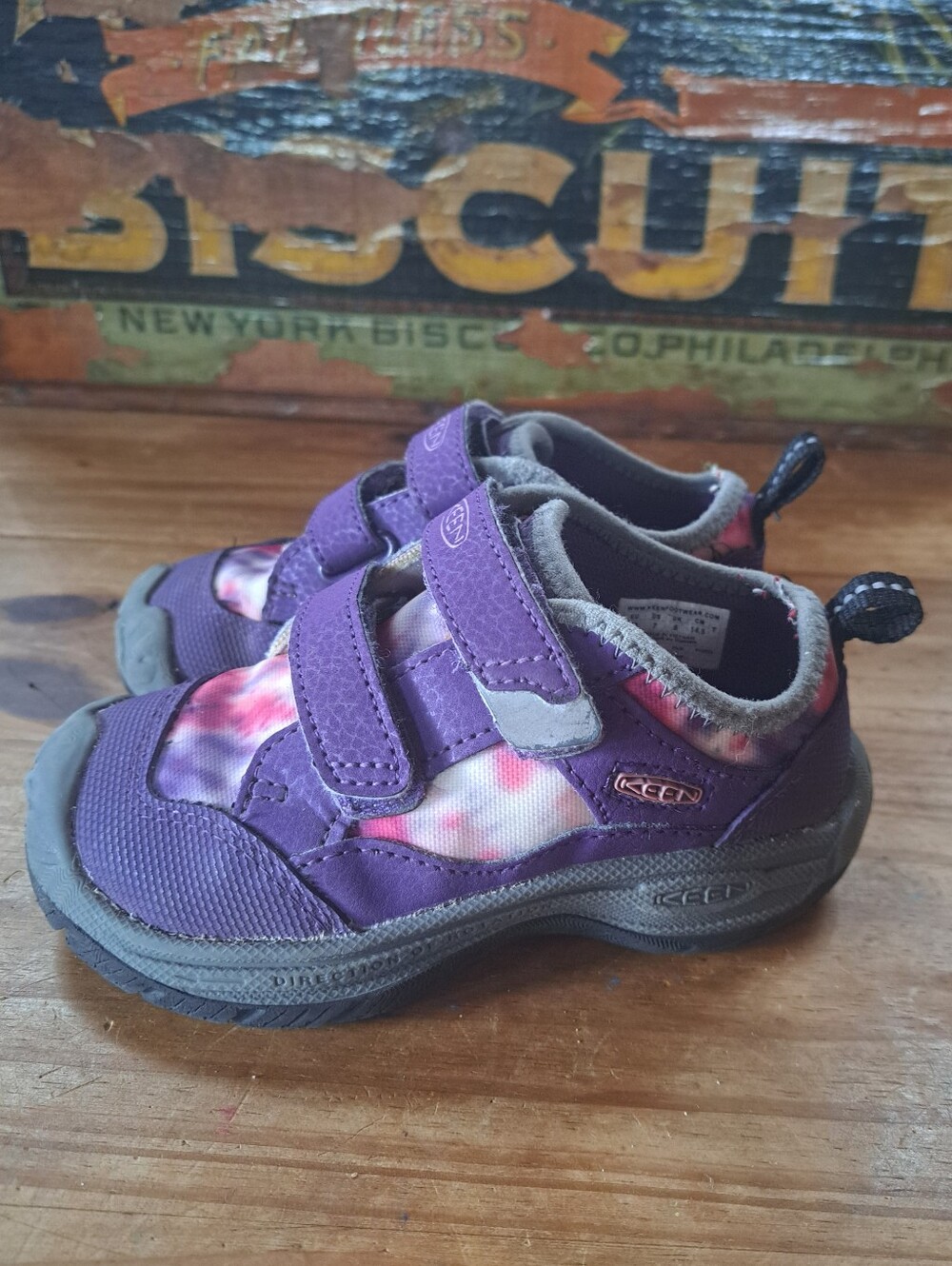 KEEN Speed Hound Hybrid Sneakers Toddler Size 7 Tie Dye Pink Purple 1026214